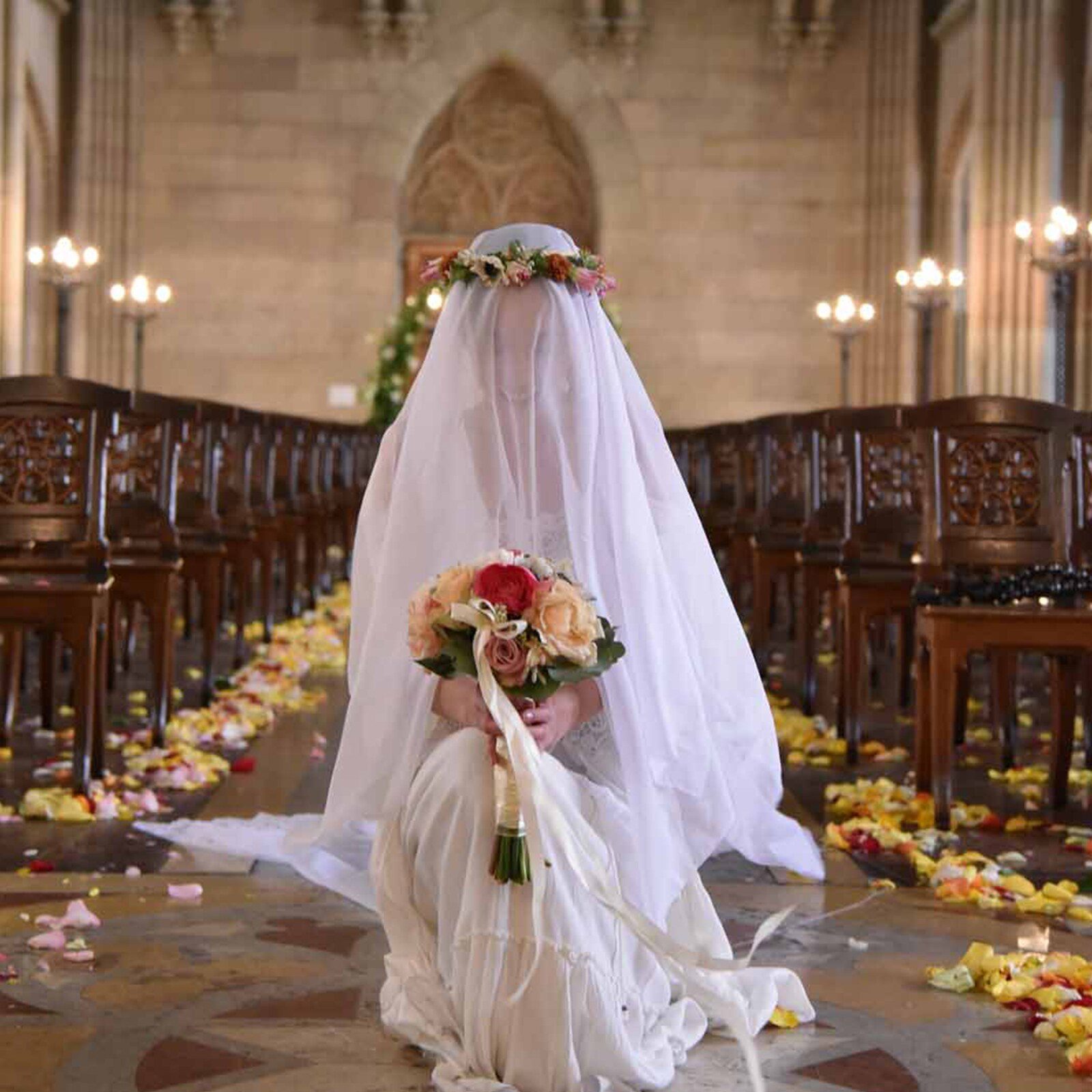 HZT_Brautstrauss_3 Blumen Eric Kirche.jpg